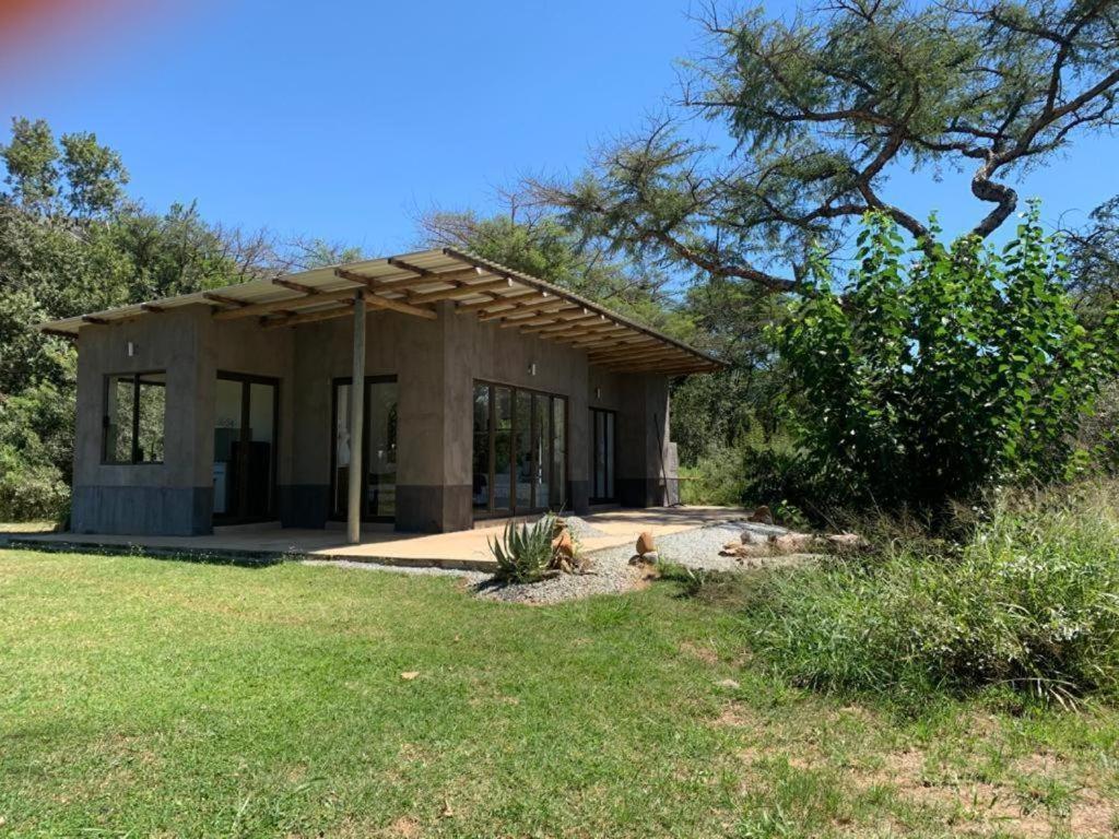 Crocodile Sands River Lodge Mbombela Exterior photo
